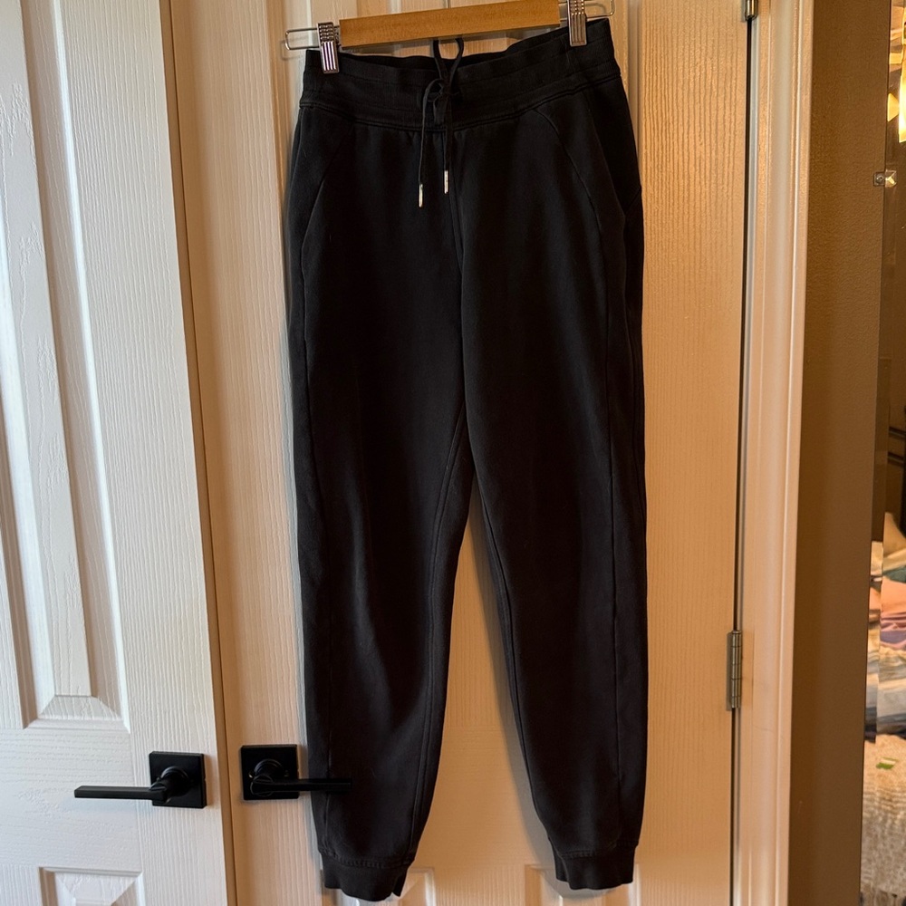 Lululemon Black Joggers Sweatpants